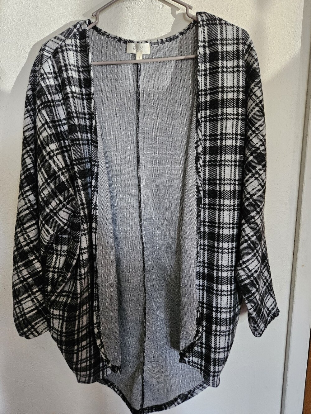 Plaid Open-Front Cardigan Sweater - Black & White